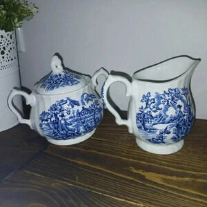 Vintage Cream and  Sugar Set - 'The Hunter' by Myott